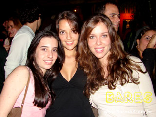 Inimigos da HP aquecem a noite no Santa Aldeia Inimigos da HP aquecem a noite no Santa Aldeia