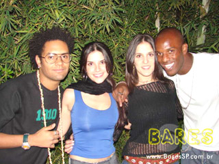 Inimigos da HP aquecem a noite no Santa Aldeia Inimigos da HP aquecem a noite no Santa Aldeia