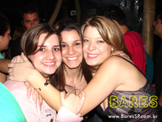 Inimigos da HP aquecem a noite no Santa Aldeia Inimigos da HP aquecem a noite no Santa Aldeia