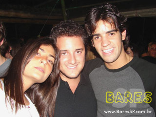 Inimigos da HP aquecem a noite no Santa Aldeia Inimigos da HP aquecem a noite no Santa Aldeia