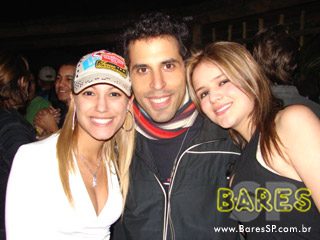 Inimigos da HP aquecem a noite no Santa Aldeia Inimigos da HP aquecem a noite no Santa Aldeia