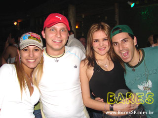 Inimigos da HP aquecem a noite no Santa Aldeia Inimigos da HP aquecem a noite no Santa Aldeia