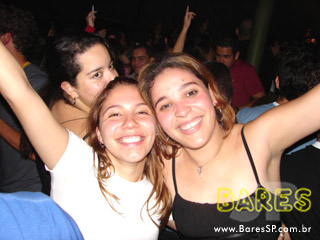 Inimigos da HP aquecem a noite no Santa Aldeia Inimigos da HP aquecem a noite no Santa Aldeia