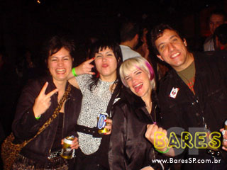 Campari Rock com DKT/MC5 na Fábrica da Lapa Campari Rock com DKT/MC5 na Fábrica da Lapa