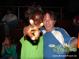 O Surto toca no Blen Blen Brasil O Surto toca no Blen Blen Brasil