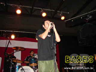 O Surto toca no Blen Blen Brasil O Surto toca no Blen Blen Brasil