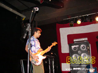 O Surto toca no Blen Blen Brasil O Surto toca no Blen Blen Brasil