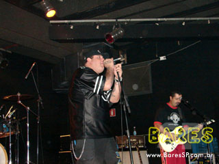 O Surto toca no Blen Blen Brasil O Surto toca no Blen Blen Brasil