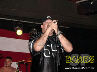 O Surto toca no Blen Blen Brasil O Surto toca no Blen Blen Brasil