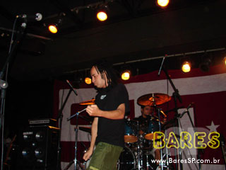 O Surto toca no Blen Blen Brasil O Surto toca no Blen Blen Brasil