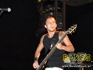 O Surto toca no Blen Blen Brasil O Surto toca no Blen Blen Brasil