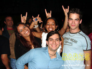 Juliano, Marcinho e Ricardinho comandaram os sons do Porto Alcobaça Juliano, Marcinho e Ricardinho comandaram os sons do Porto Alcobaça
