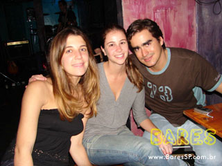 Pop rock e clássicos marcaram noite do Aloha Bar Pop rock e clássicos marcaram noite do Aloha Bar