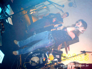 Fernanda Simionato no Bar Vitrine Fernanda Simionato no Bar Vitrine