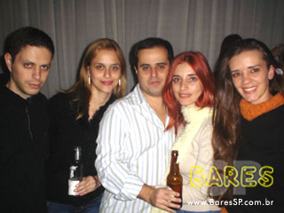 Fernanda Simionato no Bar Vitrine Fernanda Simionato no Bar Vitrine