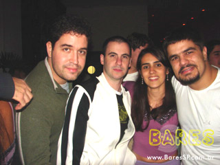 Raíssa Machado no Bar e Restaurante Vitrine Raíssa Machado no Bar e Restaurante Vitrine