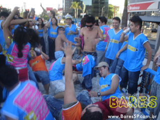 Festa no Trio - Vila Olimpia Festa no Trio - Vila Olimpia