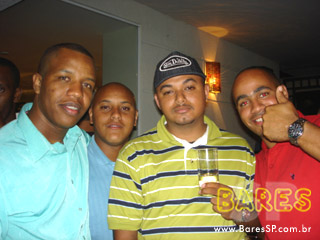 Grupo É D Samba lança cd no Villa Cabral Grupo É D Samba lança cd no Villa Cabral