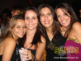 The Hall comemora 1 ano de baladas The Hall comemora 1 ano de baladas