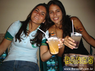 Lançamento da Coleção Santa Violeta – by Bacardi Lançamento da Coleção Santa Violeta – by Bacardi