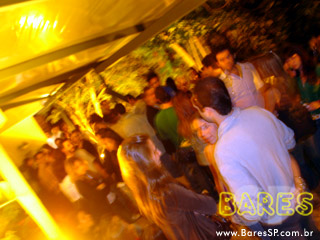 Lançamento da Coleção Santa Violeta – by Bacardi Lançamento da Coleção Santa Violeta – by Bacardi