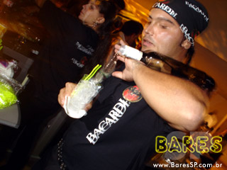 Lançamento da Coleção Santa Violeta – by Bacardi Lançamento da Coleção Santa Violeta – by Bacardi