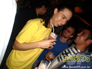 Lançamento da Coleção Santa Violeta – by Bacardi Lançamento da Coleção Santa Violeta – by Bacardi