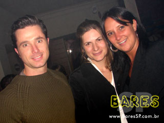 Lançamento da Carteira Jovem da STB na Pizza Hut Lançamento da Carteira Jovem da STB na Pizza Hut