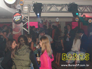 Lançamento da Carteira Jovem da STB na Pizza Hut Lançamento da Carteira Jovem da STB na Pizza Hut