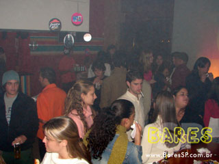 Lançamento da Carteira Jovem da STB na Pizza Hut Lançamento da Carteira Jovem da STB na Pizza Hut