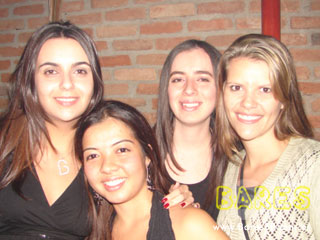 Sábado animado no Santa Faria Lounge Sábado animado no Santa Faria Lounge