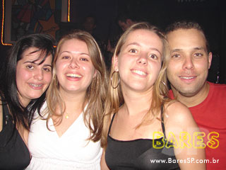 Sábado animado no Santa Faria Lounge Sábado animado no Santa Faria Lounge