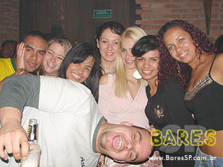 Sábado animado no Santa Faria Lounge Sábado animado no Santa Faria Lounge