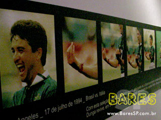 Lançamento da Vila da Copa Phillips com Zeca Pagodinho Lançamento da Vila da Copa Phillips com Zeca Pagodinho