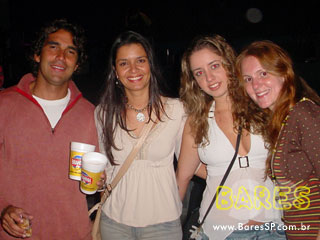 Lançamento da Vila da Copa Phillips com Zeca Pagodinho Lançamento da Vila da Copa Phillips com Zeca Pagodinho