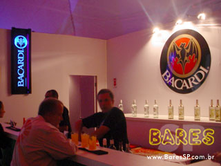 Lançamento da Vila da Copa Phillips com Zeca Pagodinho Lançamento da Vila da Copa Phillips com Zeca Pagodinho