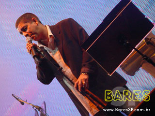 Lançamento da Vila da Copa Phillips com Zeca Pagodinho Lançamento da Vila da Copa Phillips com Zeca Pagodinho