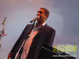 Lançamento da Vila da Copa Phillips com Zeca Pagodinho Lançamento da Vila da Copa Phillips com Zeca Pagodinho