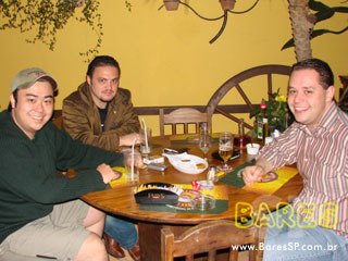 Noite de sábado no PiraGrill Noite de sábado no PiraGrill