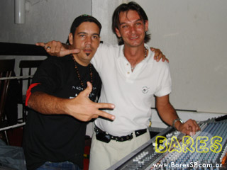 Samba, Tecno e Micareta no Red Bar Samba, Tecno e Micareta no Red Bar