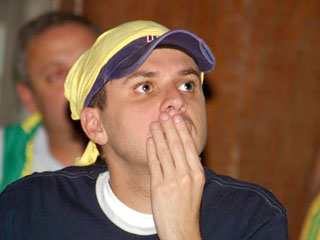 Torcida Amarula - Jogo Brasil x França no Chácara Santa Cecília Torcida Amarula - Jogo Brasil x França no Chácara Santa Cecília