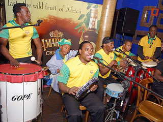 Torcida Amarula - Jogo Brasil x França no Chácara Santa Cecília Torcida Amarula - Jogo Brasil x França no Chácara Santa Cecília