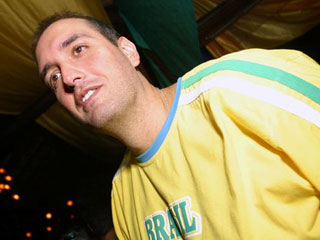 Torcida Amarula - Jogo Brasil x França no Chácara Santa Cecília Torcida Amarula - Jogo Brasil x França no Chácara Santa Cecília