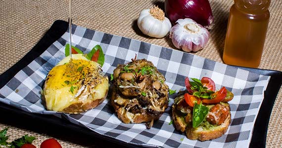 Comida di Buteco - Trio Carnavalesco Comida di Buteco Trio Carnavalesco