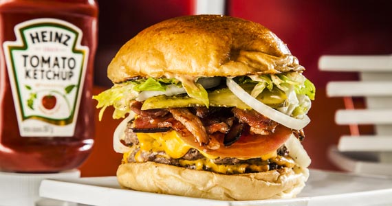 Restaurant Week Hodad´s classic american cheeseburger