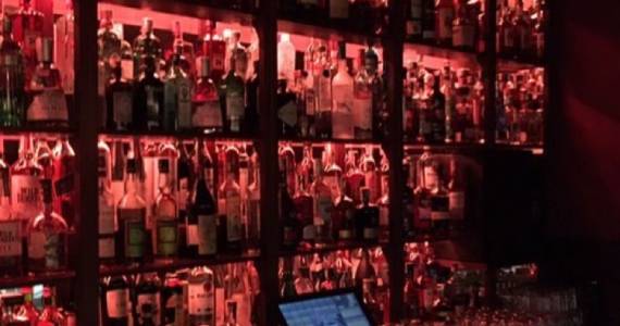Com poucos lugares, bares secretos são inaugurados em São Paulo